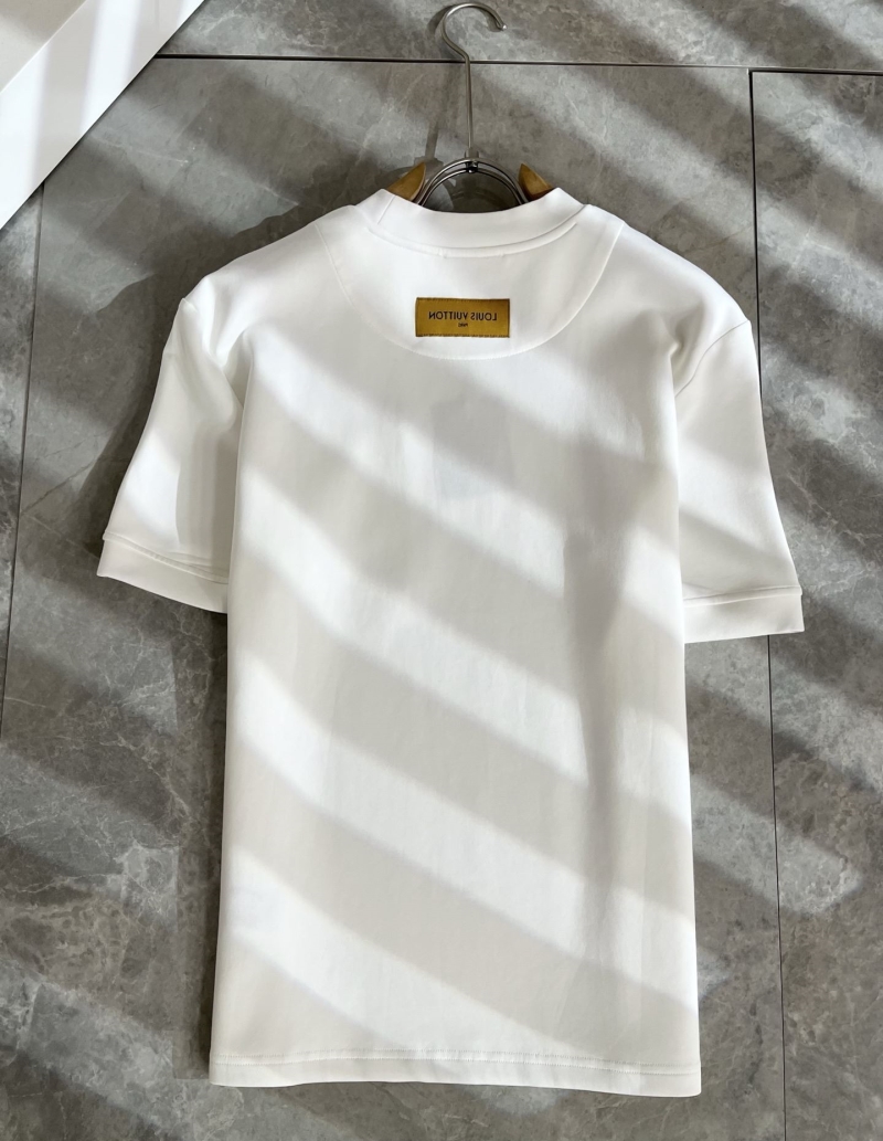 l0vis Vvtt0n t-shirt